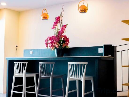 Фото Bishop Hotel