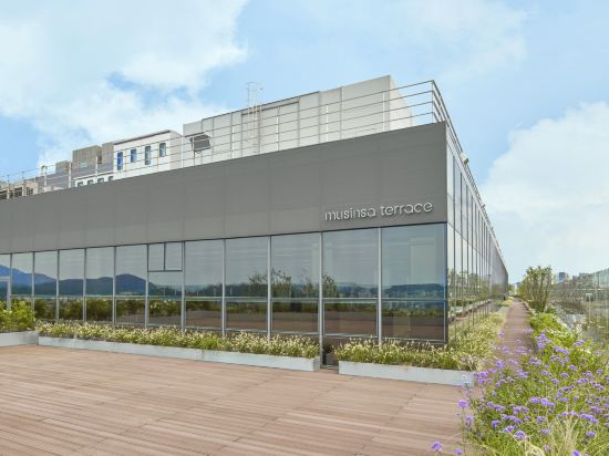 Фото Holiday Inn Express Seoul Hongdae