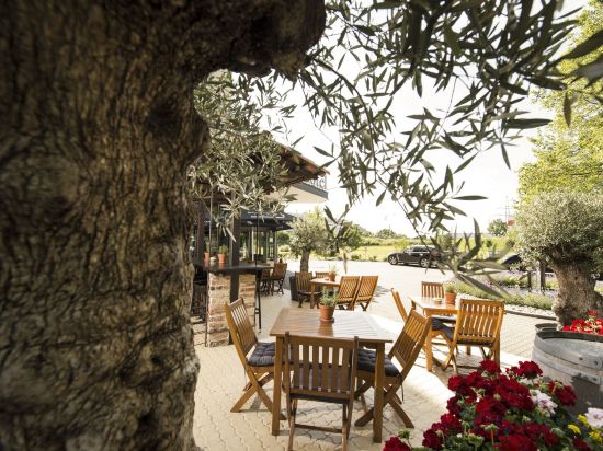 Фото отеля 4