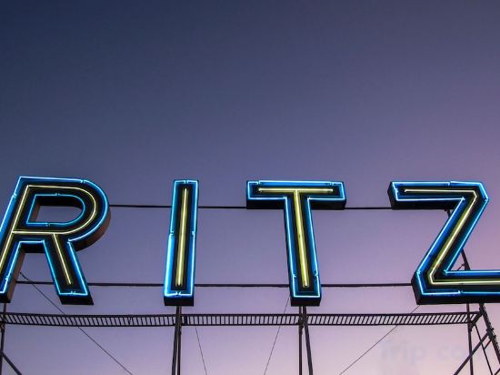 Фото Four Seasons Hotel Ritz Lisbon