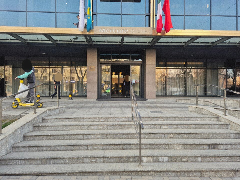 Фото Mercure Almaty City Center