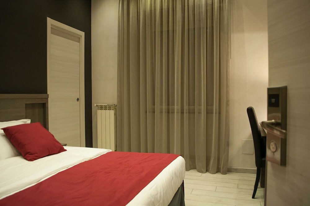 Фото Hotel Bella Napoli