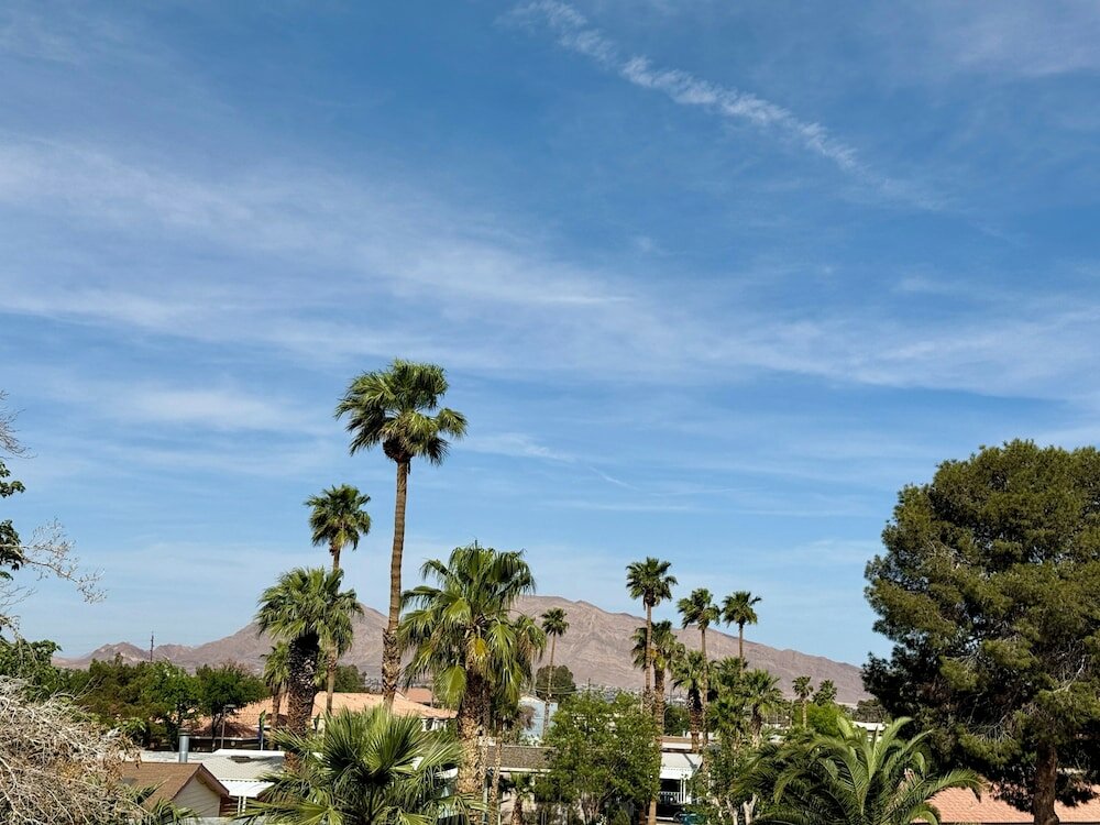 Фото Crown Motel