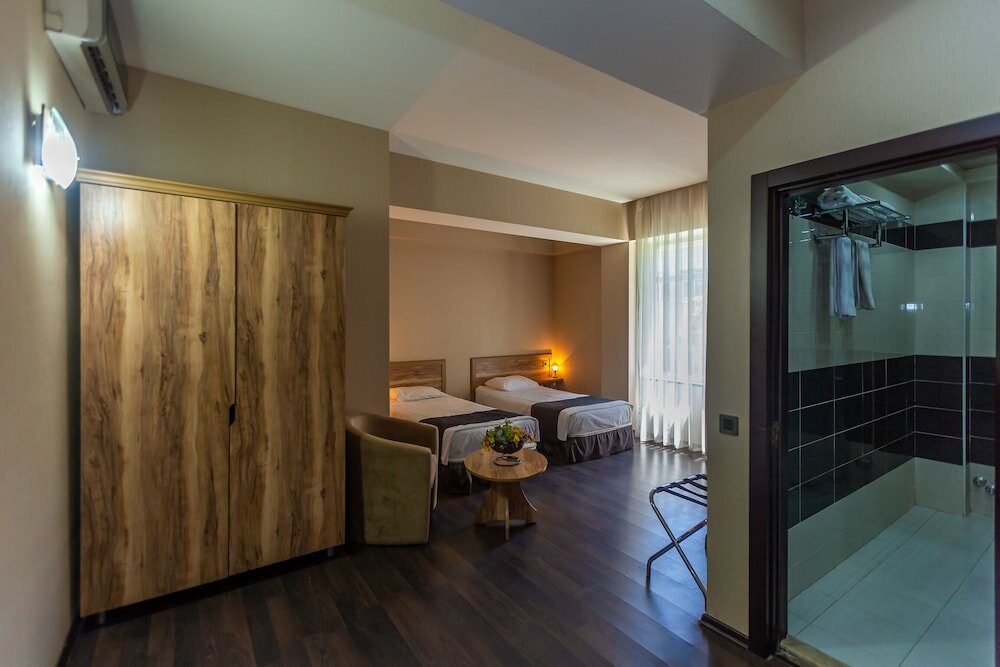 Фото Diplomat Hotel Baku