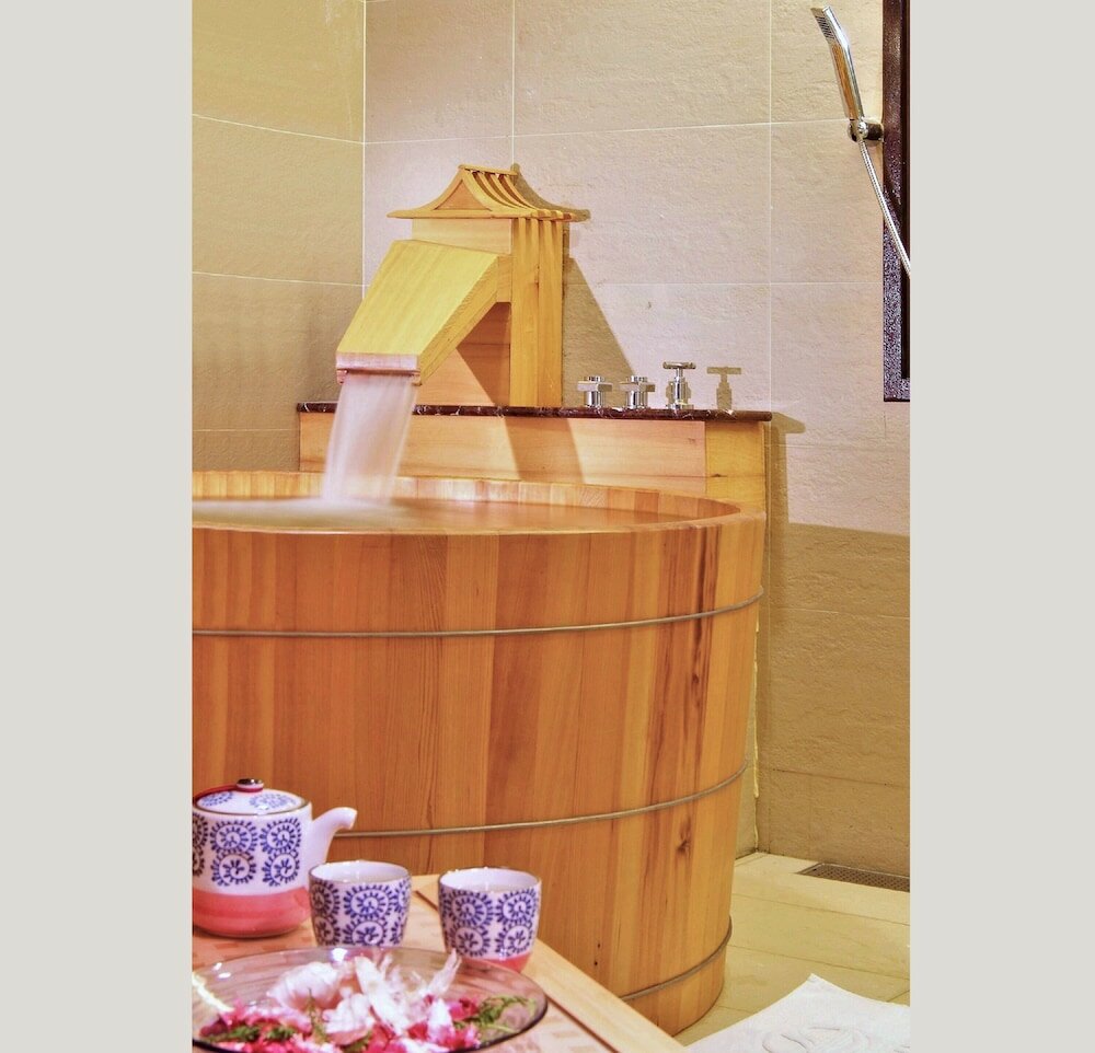 Фото Chyuan Du Spring Resort