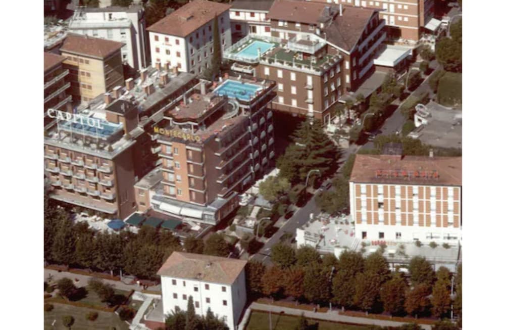 Фото Hotel Montecarlo