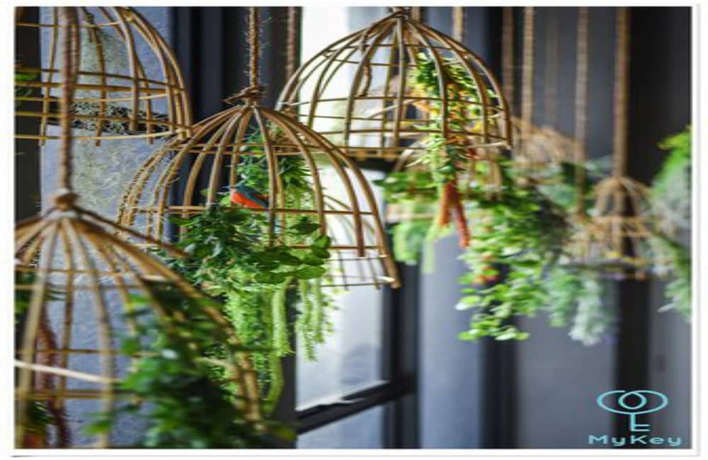 Фото Expressionz Professional Suites by iHost Homes 2