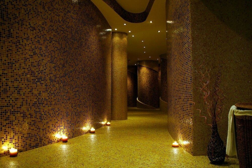 Фото Cosmopolitan Hotel & Wellness