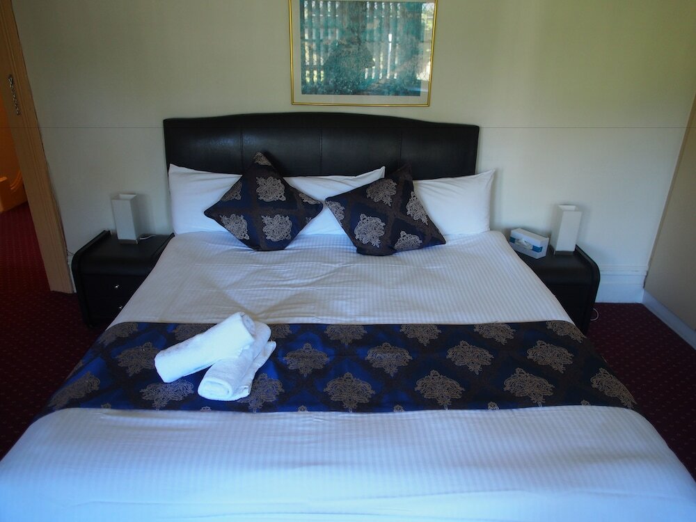 Фото The North Shore Hotel