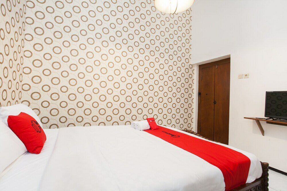 Фото RedDoorz near Brawijaya University