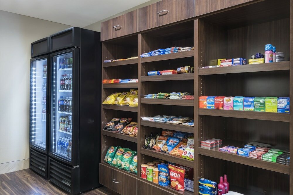 Фото Best Western Plus Hudson Hotel & Suites