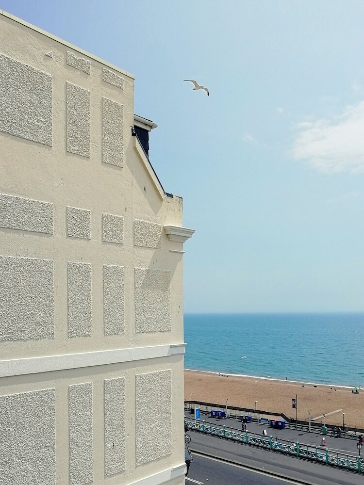 Фото Legends Hotel Brighton