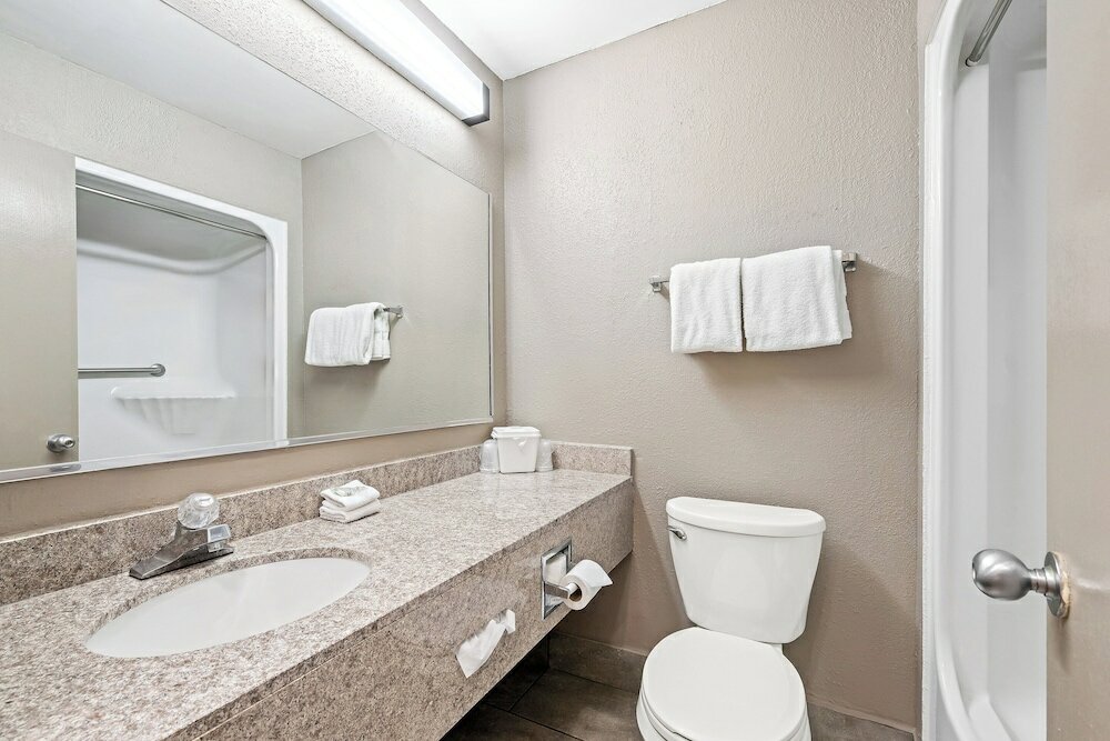 Фото Red Roof Inn Charlotte - University