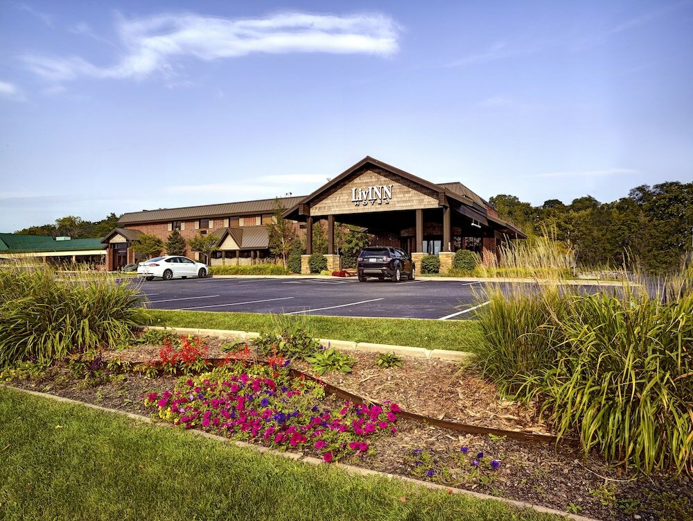 Фото LivINN Hotel Minneapolis North Fridley