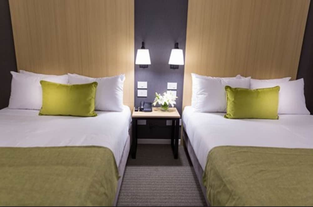 Фото Howard Johnson Plaza Buenos Aires