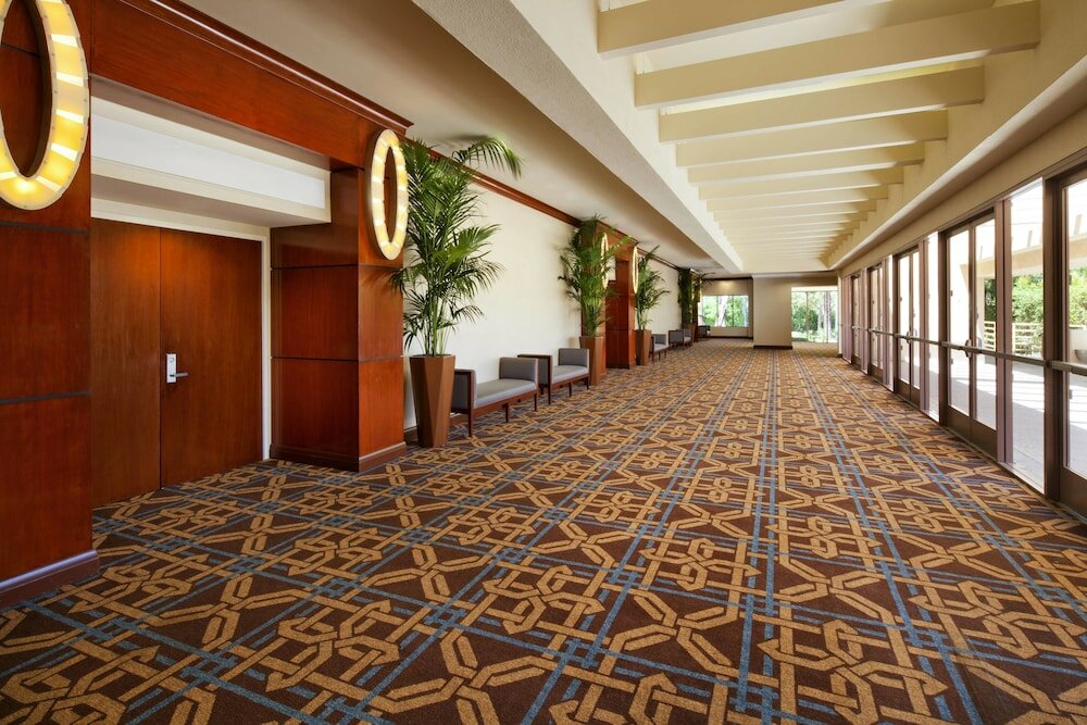 Фото Sheraton Agoura Hills Hotel