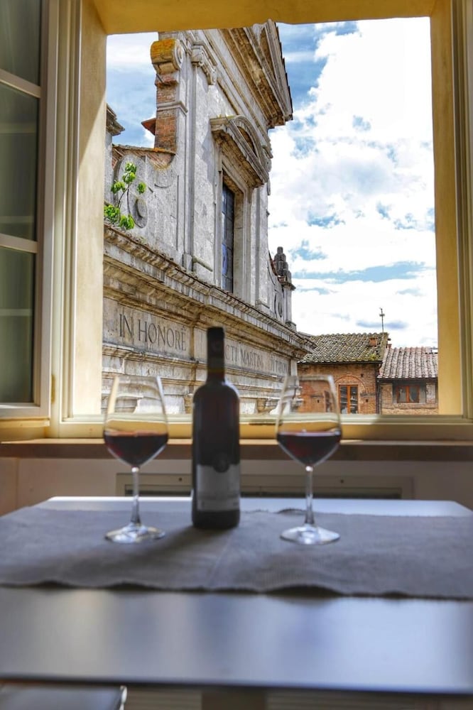 Фото B&b Le Logge Luxury Rooms