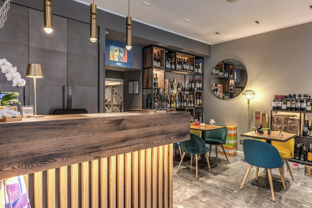 Фото Apollo Boutique Hotel