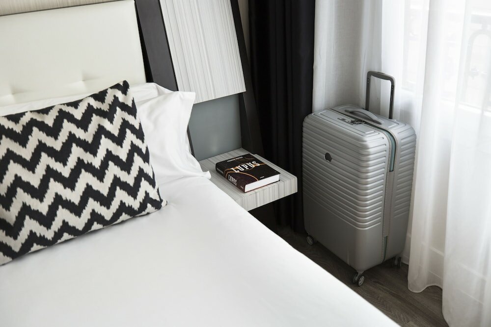 Фото Petit Palace Triball