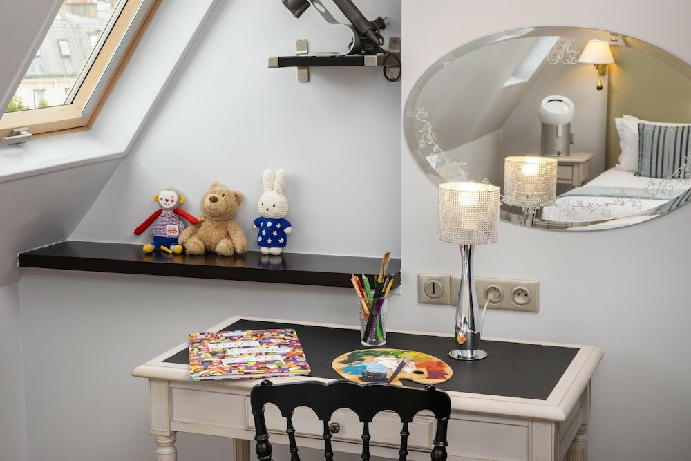 Фото Hotel Plaza Elysées