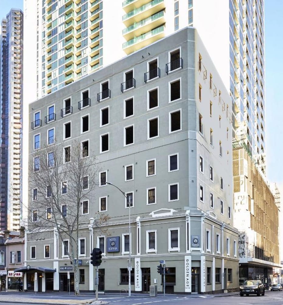 Фото отеля 1