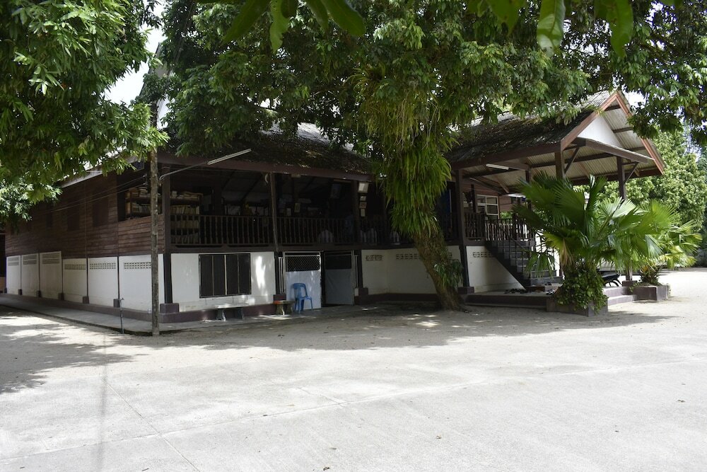 Фото Thaweesuk Hotel