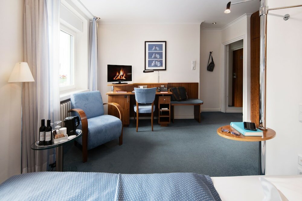 Фото Hotel Baseler Hof