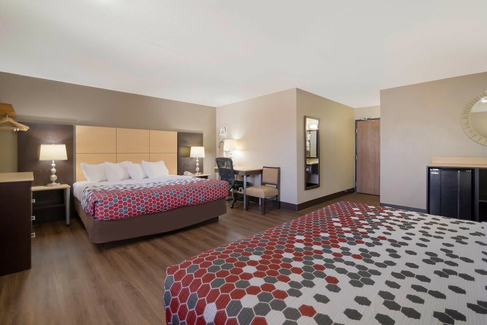 Фото Econo Lodge Grand Forks