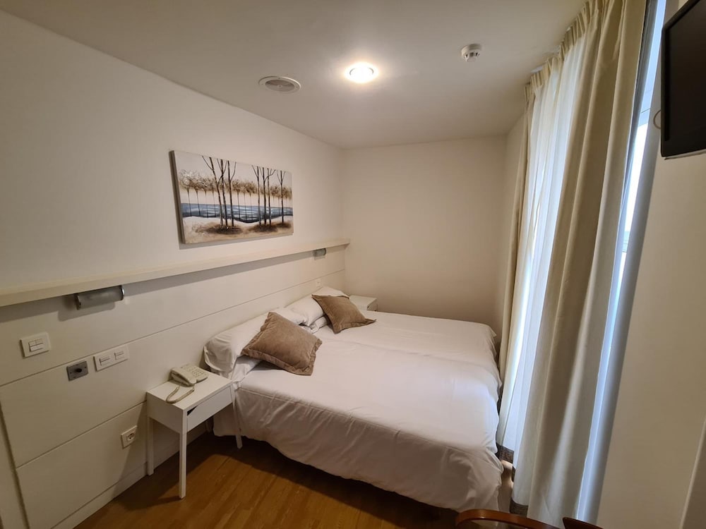 Фото Hotel Jacobeo