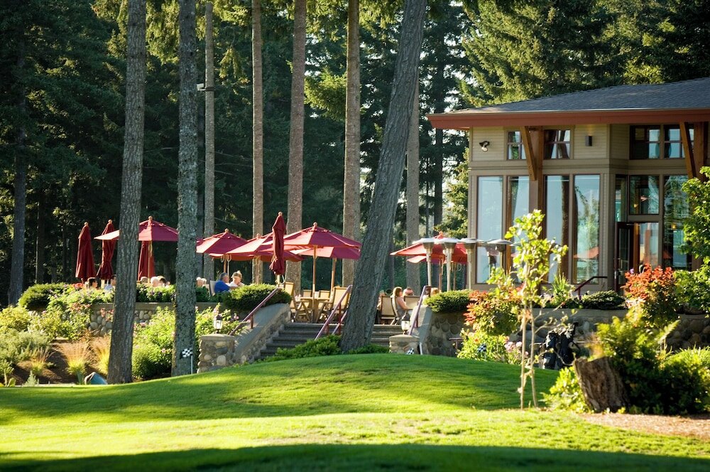 Фото Crown Isle Resort and Golf Community