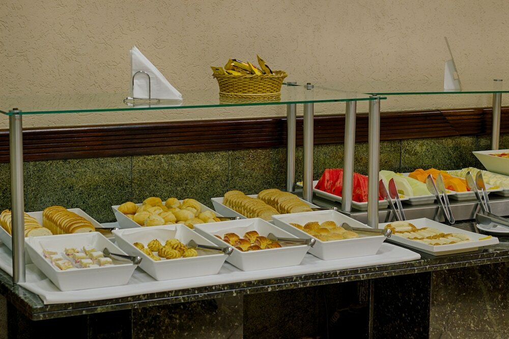 Фото Nacional Inn Curitiba Estação