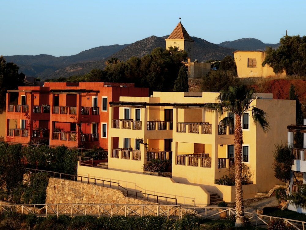 Фото Candia Park Village