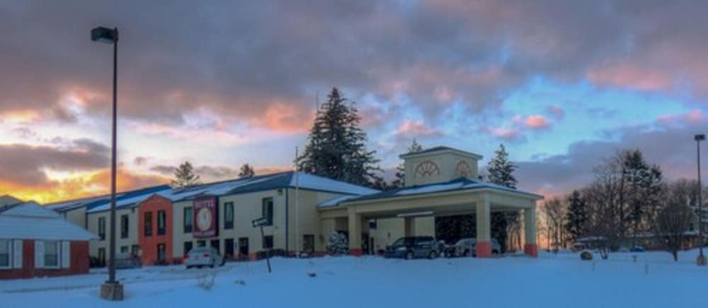 Фото Hotel M Mount Pocono