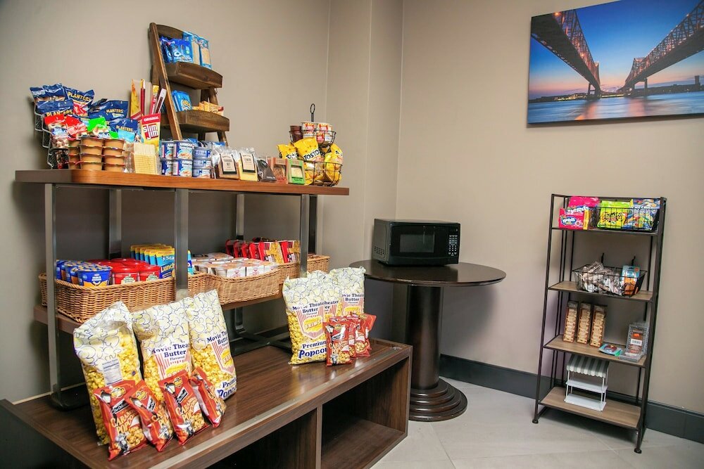 Фото Holiday Inn New Orleans West Bank Tower, an Ihg Hotel