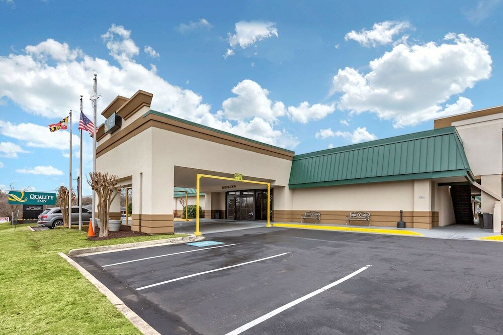 Фото Quality Inn Windsor Mill