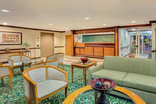 Гостиница Baymont by Wyndham Kalamazoo East в Каламазу