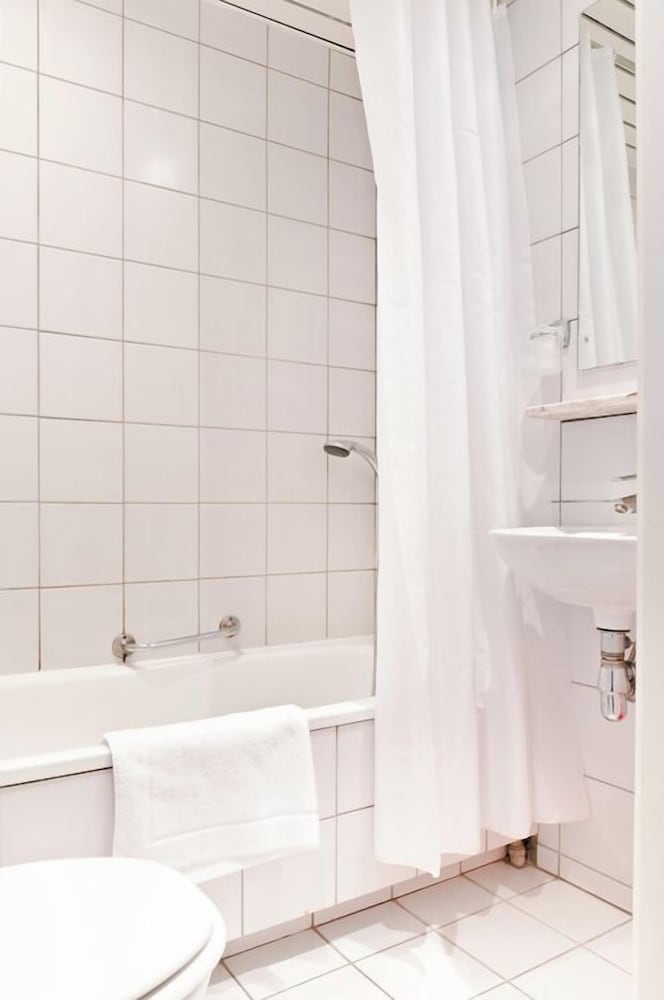 Фото Queen Anne Hotel