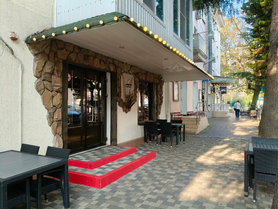 Sports bar Gambrinus, Tuapse, photo