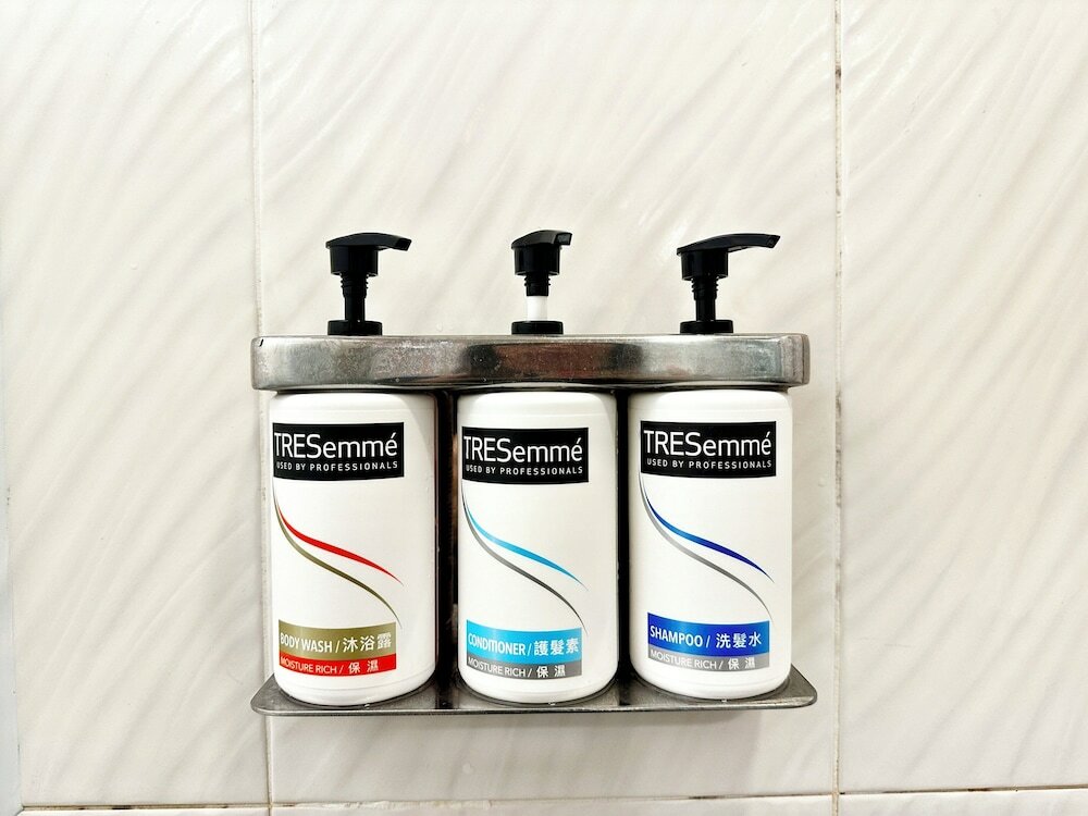 Фото Holiday Inn Express Hong Kong Causeway Bay an Ihg Hotel