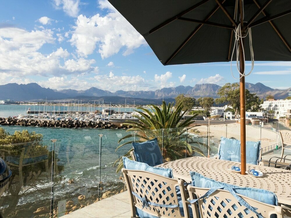 Hotel Linga Longa, Capetown, photo