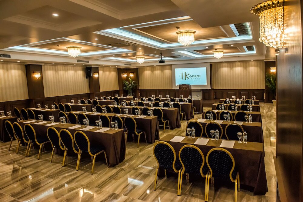 Фото Kouros Hotel