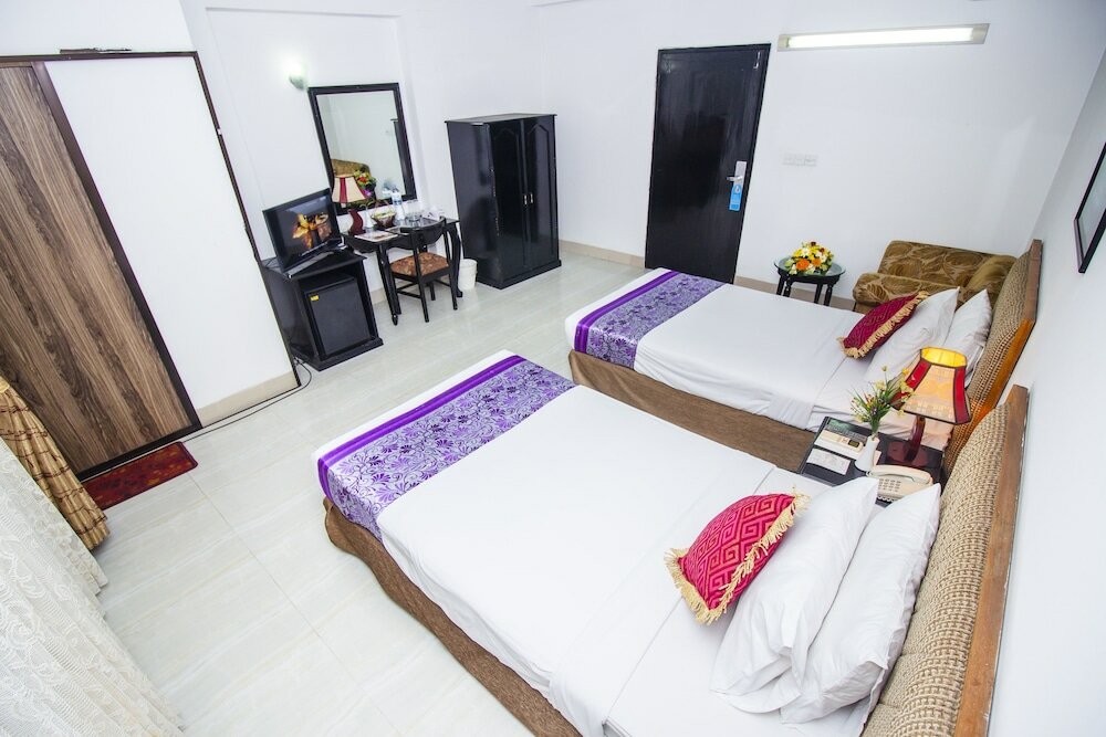 Фото Hotel Lake Breeze