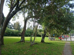 Parque Challenger (Bogotá, Fontibón, Diagonal 25G, 94-55), cafe