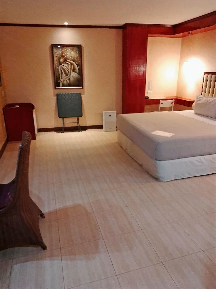 Фото Dulcinea Hotel and Suites