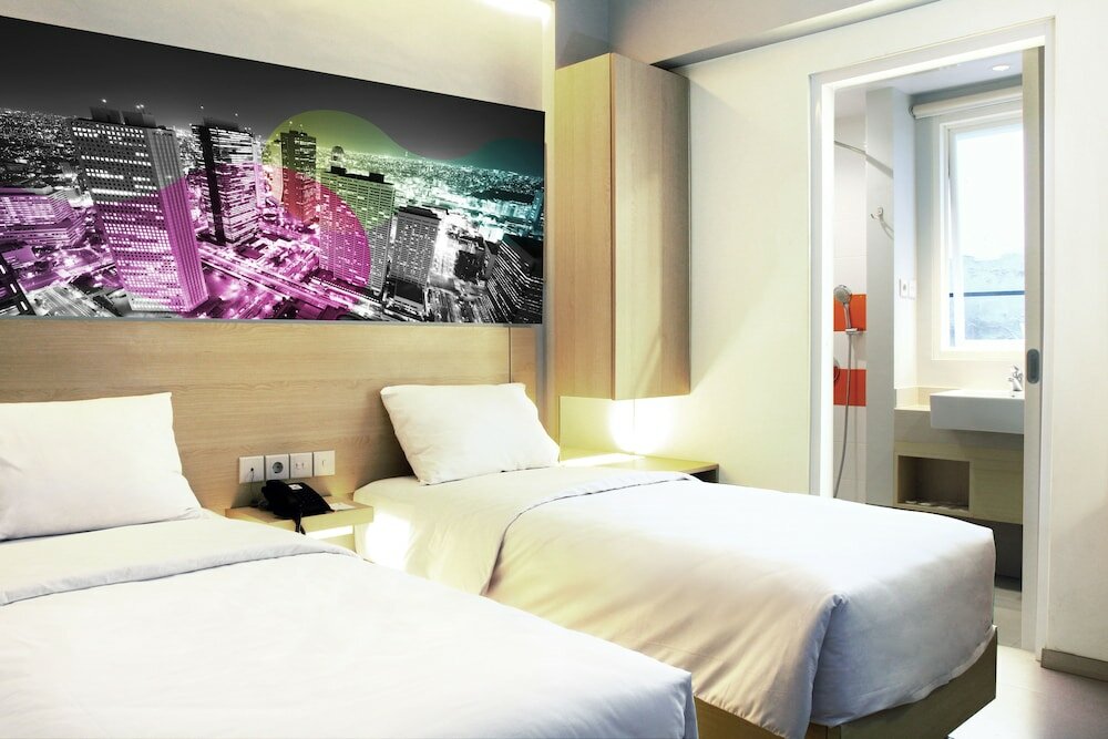 Фото Cleo Walikota Surabaya