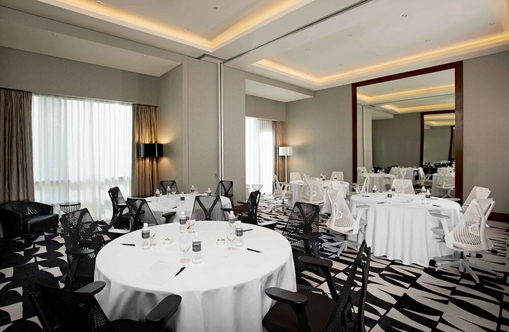 Фото Carlton City Hotel Singapore