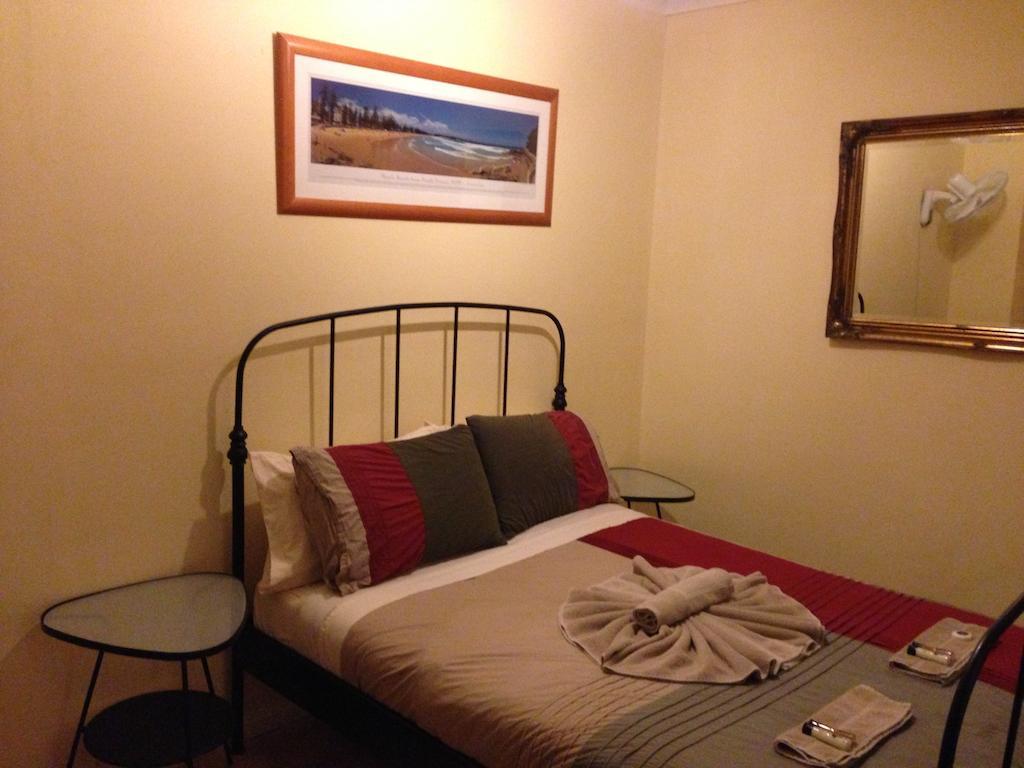 Фото The Manly Lodge Boutique Hotel