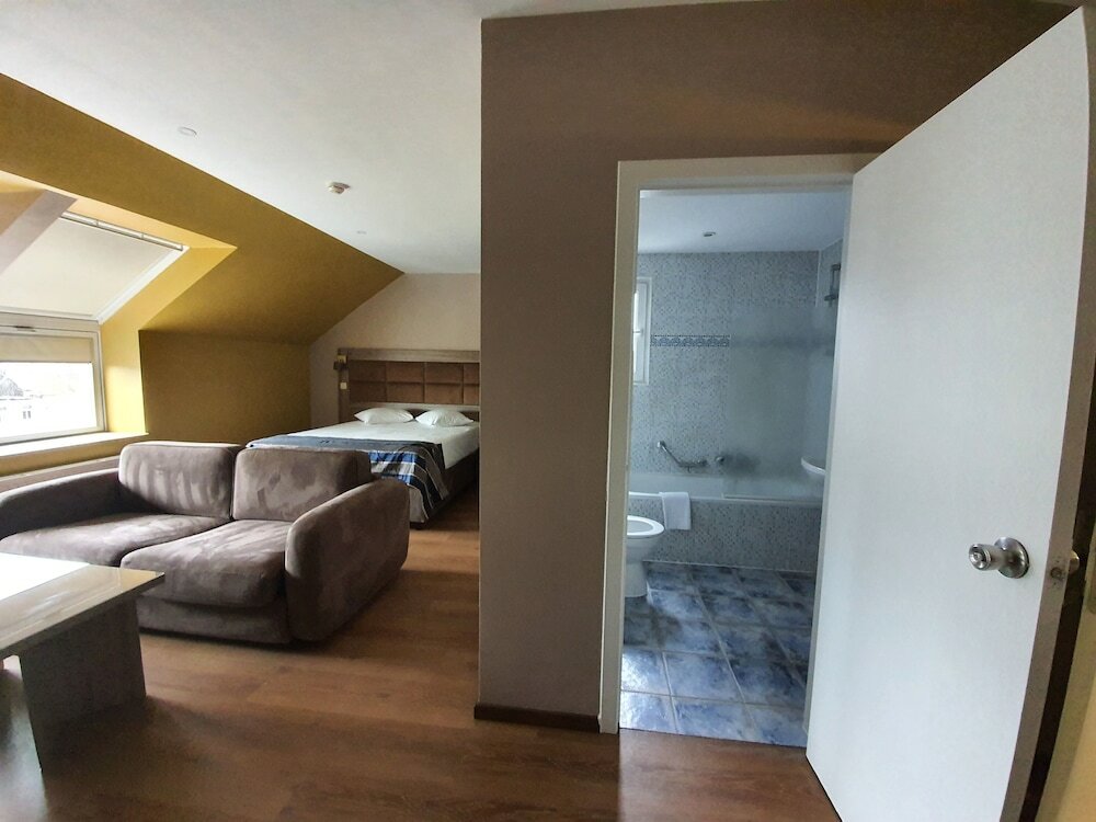 Фото Hotel Midi Zuid