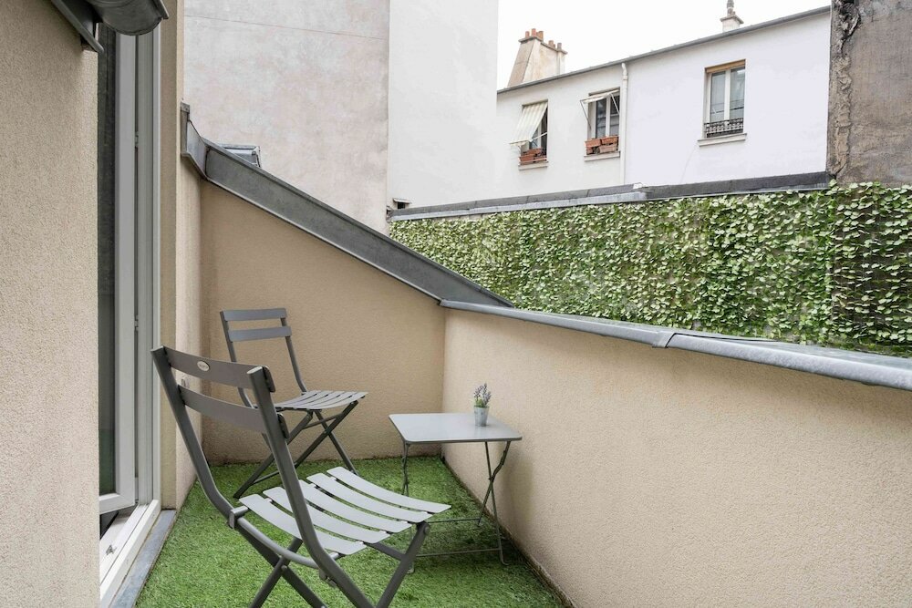 Фото Hotel George