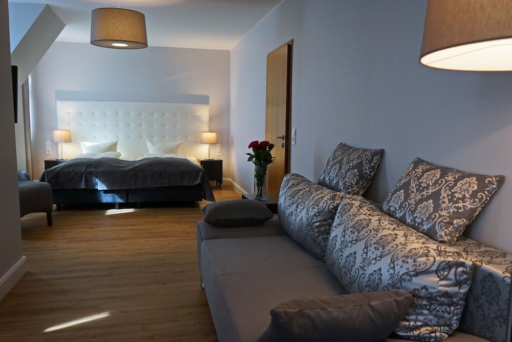 Фото Hotel Rheinischer Hof